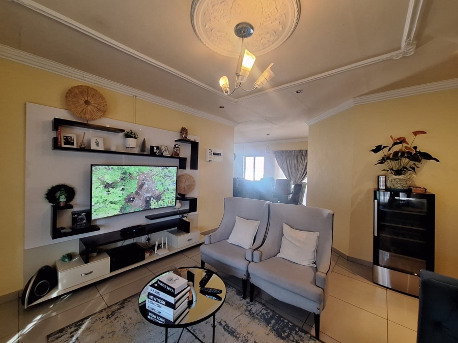 3 Bedroom Property for Sale in Melodie North West